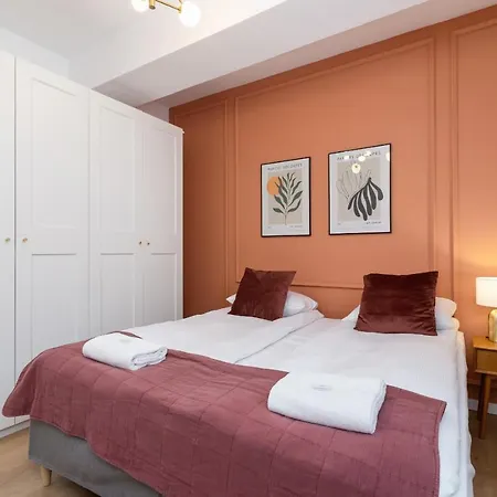 Old Town Dluga 48 Family By Renters Apartment Krakow